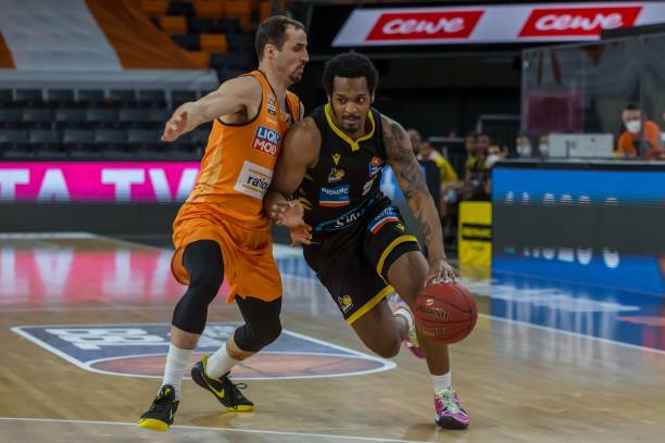 奥维耶多在 奥维耶多在